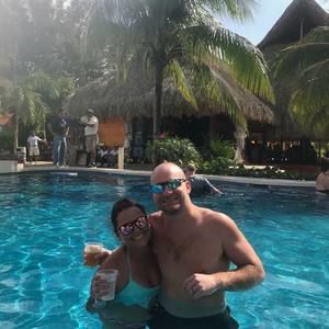 Meet your Posher, Ashton